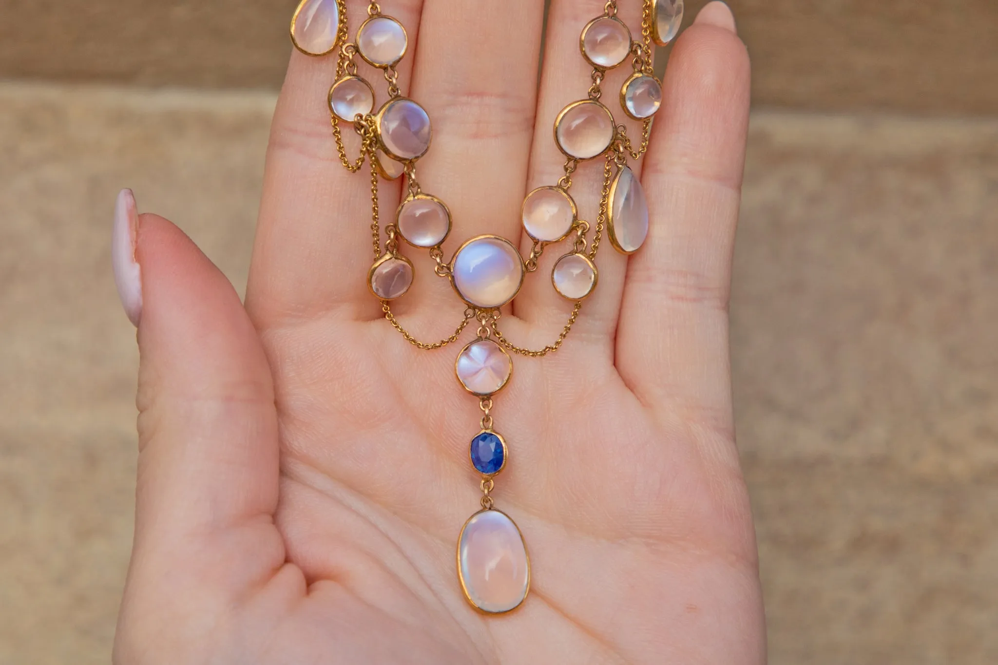 13.5" Victorian 18ct Gold Carved Ceylon Moonstone & Natural Sapphire Fringe Necklace