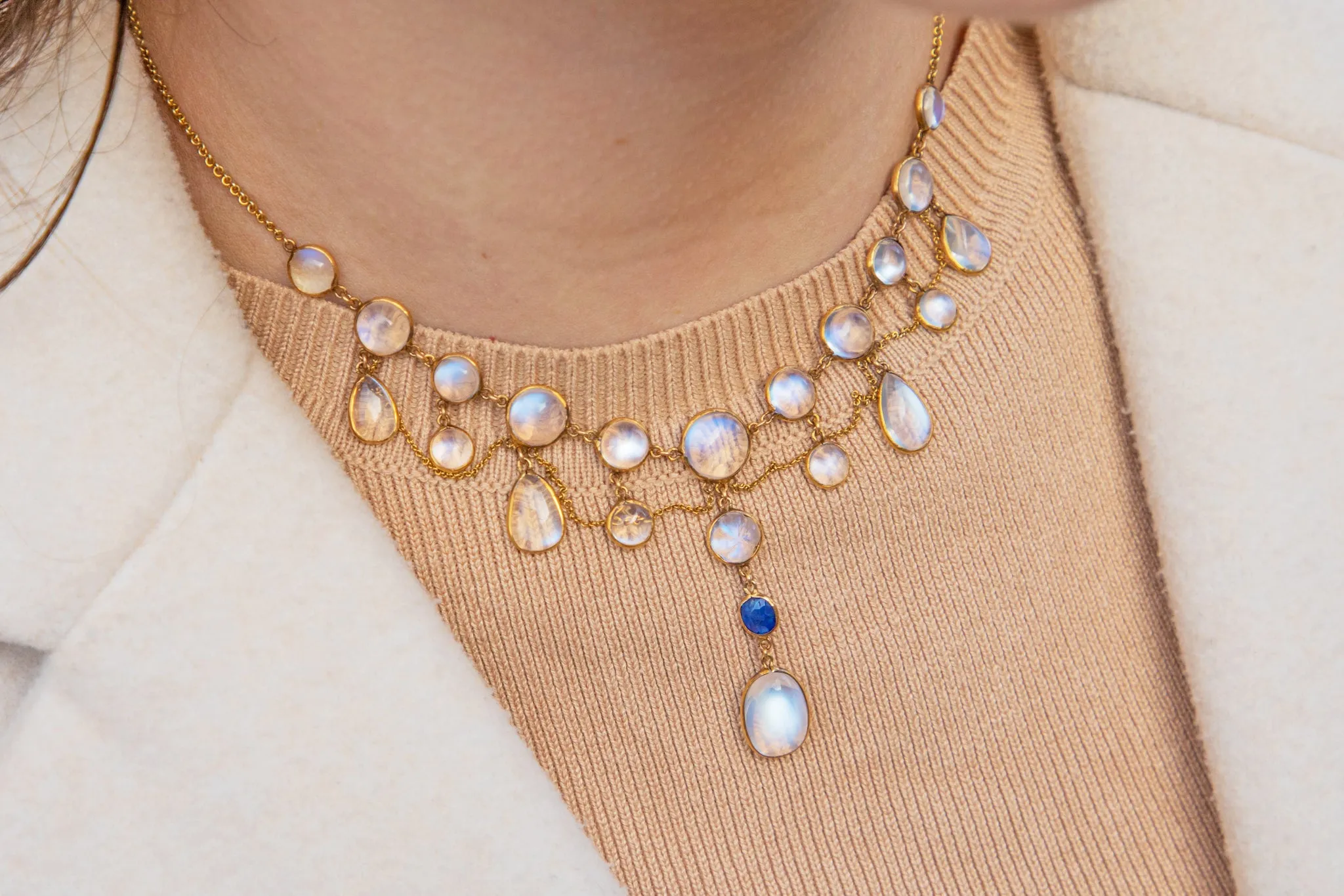 13.5" Victorian 18ct Gold Carved Ceylon Moonstone & Natural Sapphire Fringe Necklace