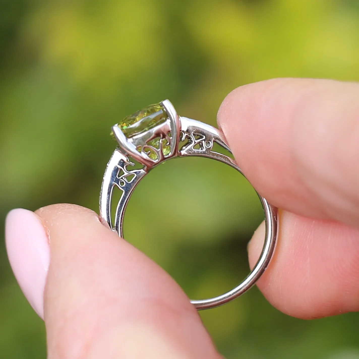 4.11ct Green Zircon and Diamond Ring, 14ct White Gold, size N1/2 or 7, with valuation