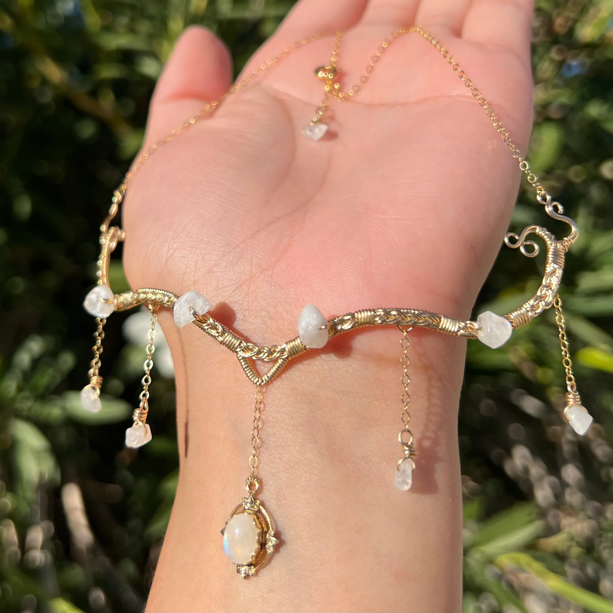Astraea in Rainbow Moonstone 14KGF ✵