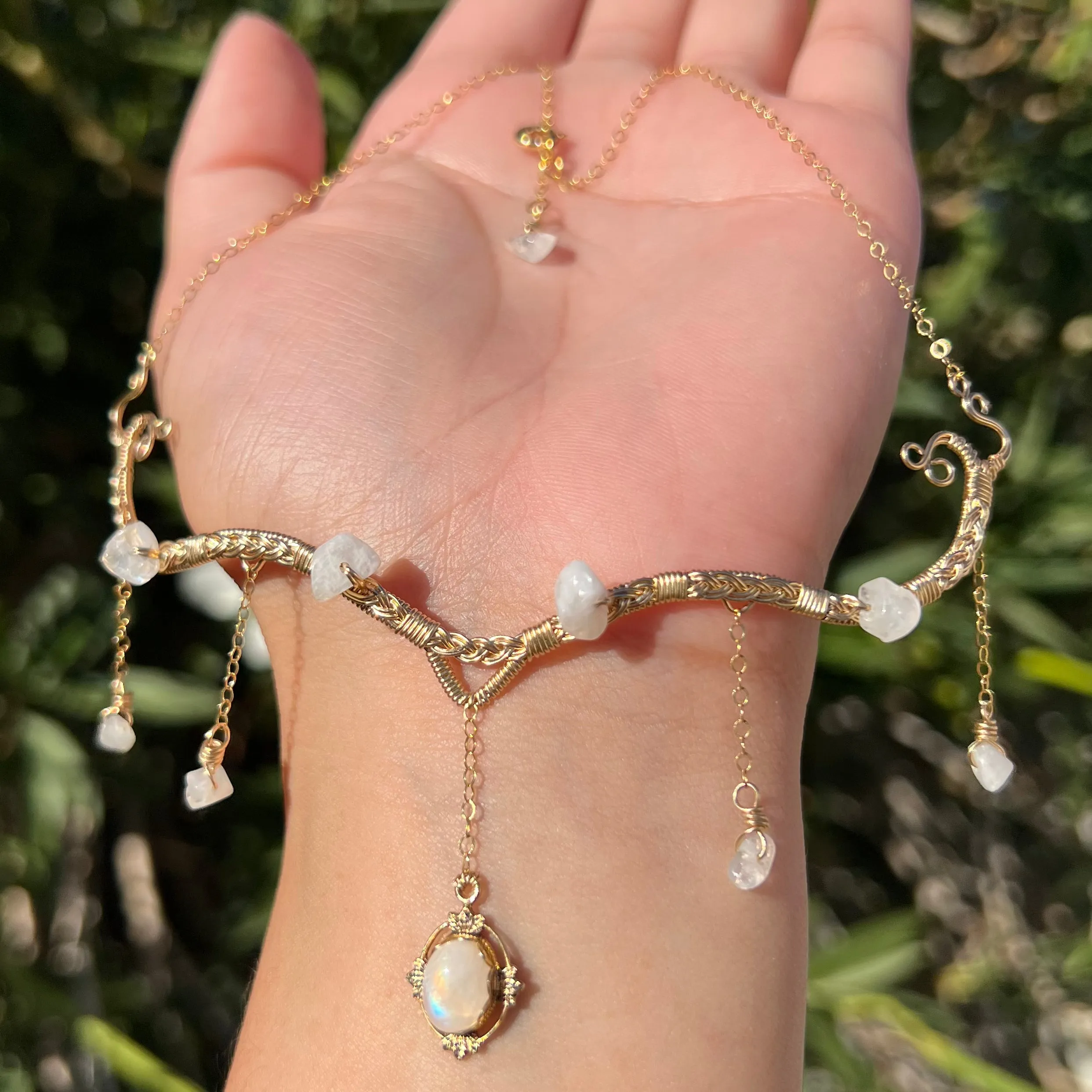 Astraea in Rainbow Moonstone 14KGF ✵