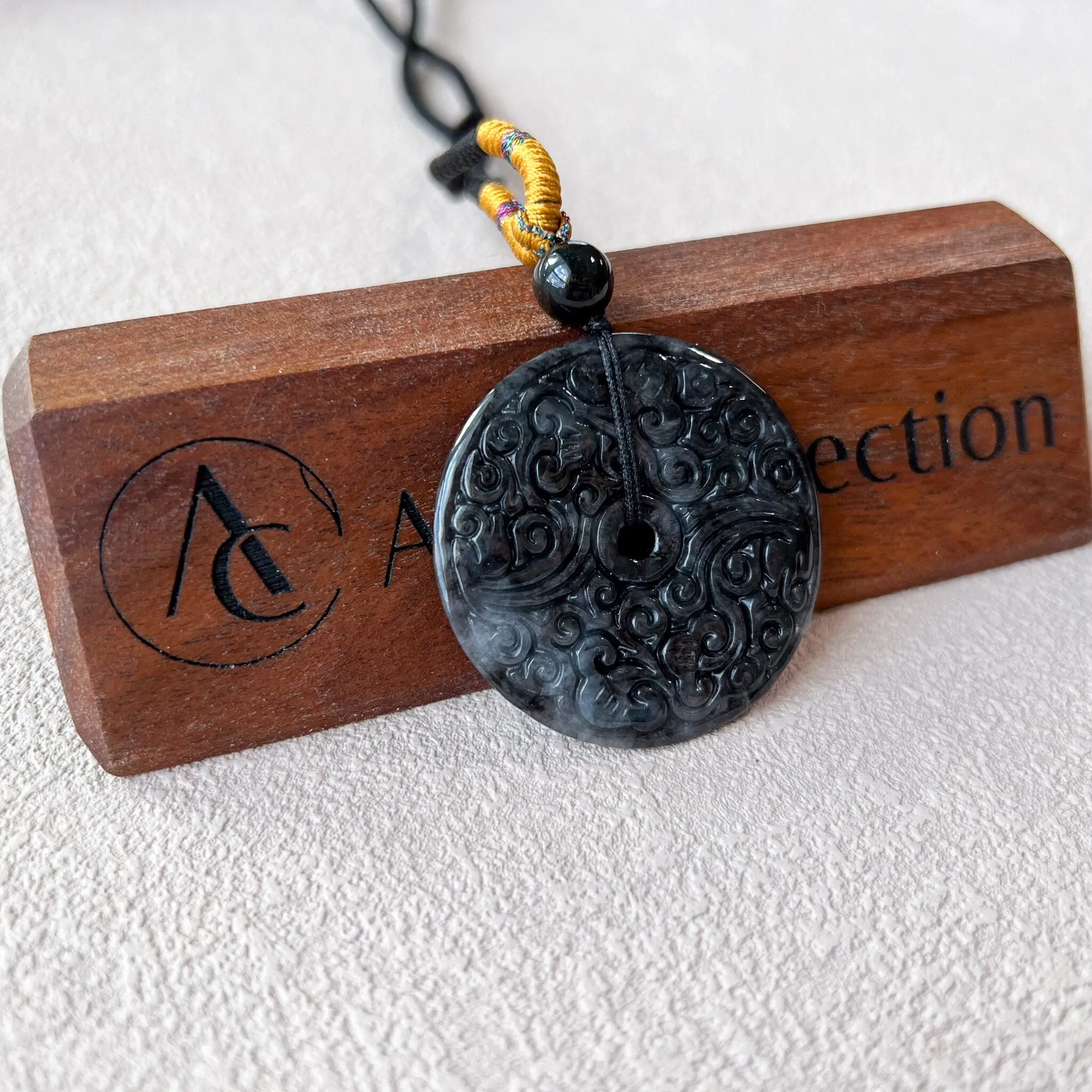 Black Antique Carving Jadeite Jade Circle Donut Carved Necklace, WMC-0323-0001176