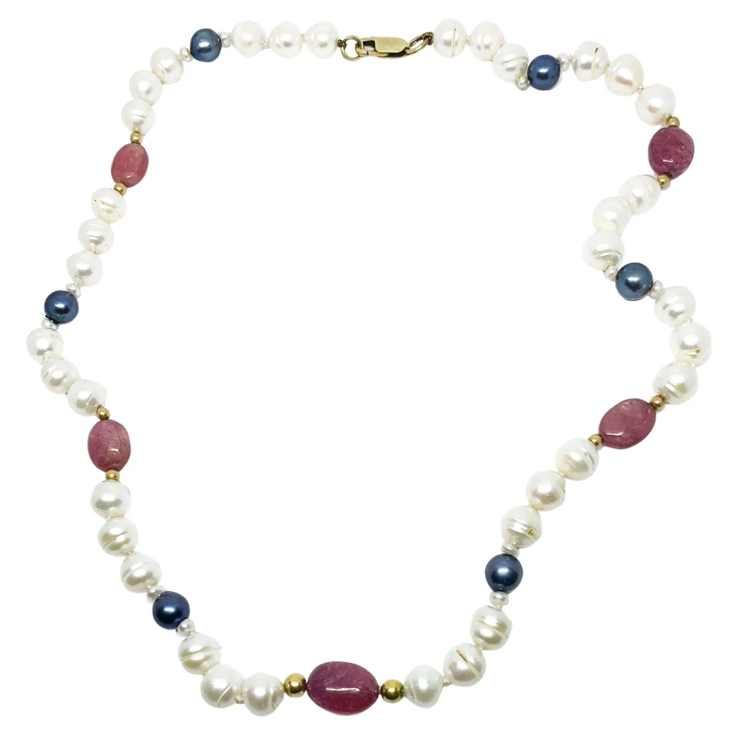 Pearls and ruby in 18K yellow gold