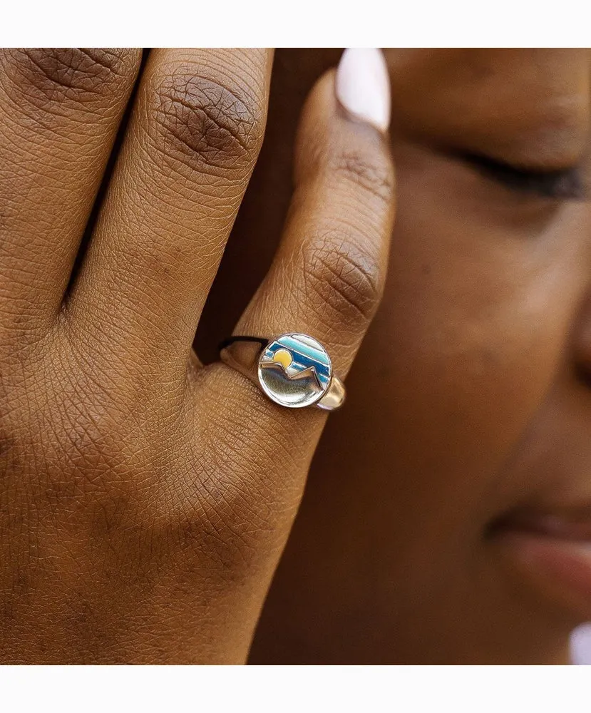 Pura Vida - Twin Peaks Signet Ring
