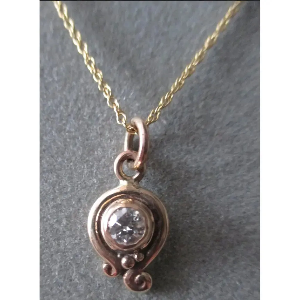 Swirl Pendant Necklace PDT81YG by Richelle Leigh